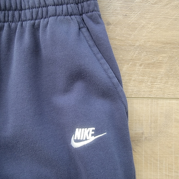 Nike Boys Club Size XL Navy Fleece Joggers. - Picture 12 of 15